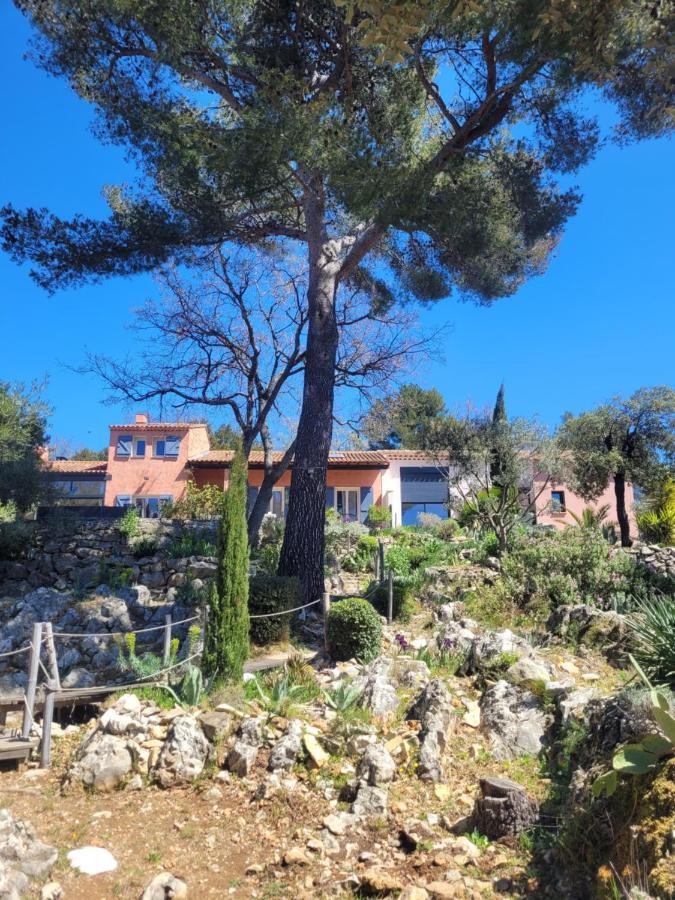 Bastide Cigaline Villa เลอโบสเซต์ ภายนอก รูปภาพ