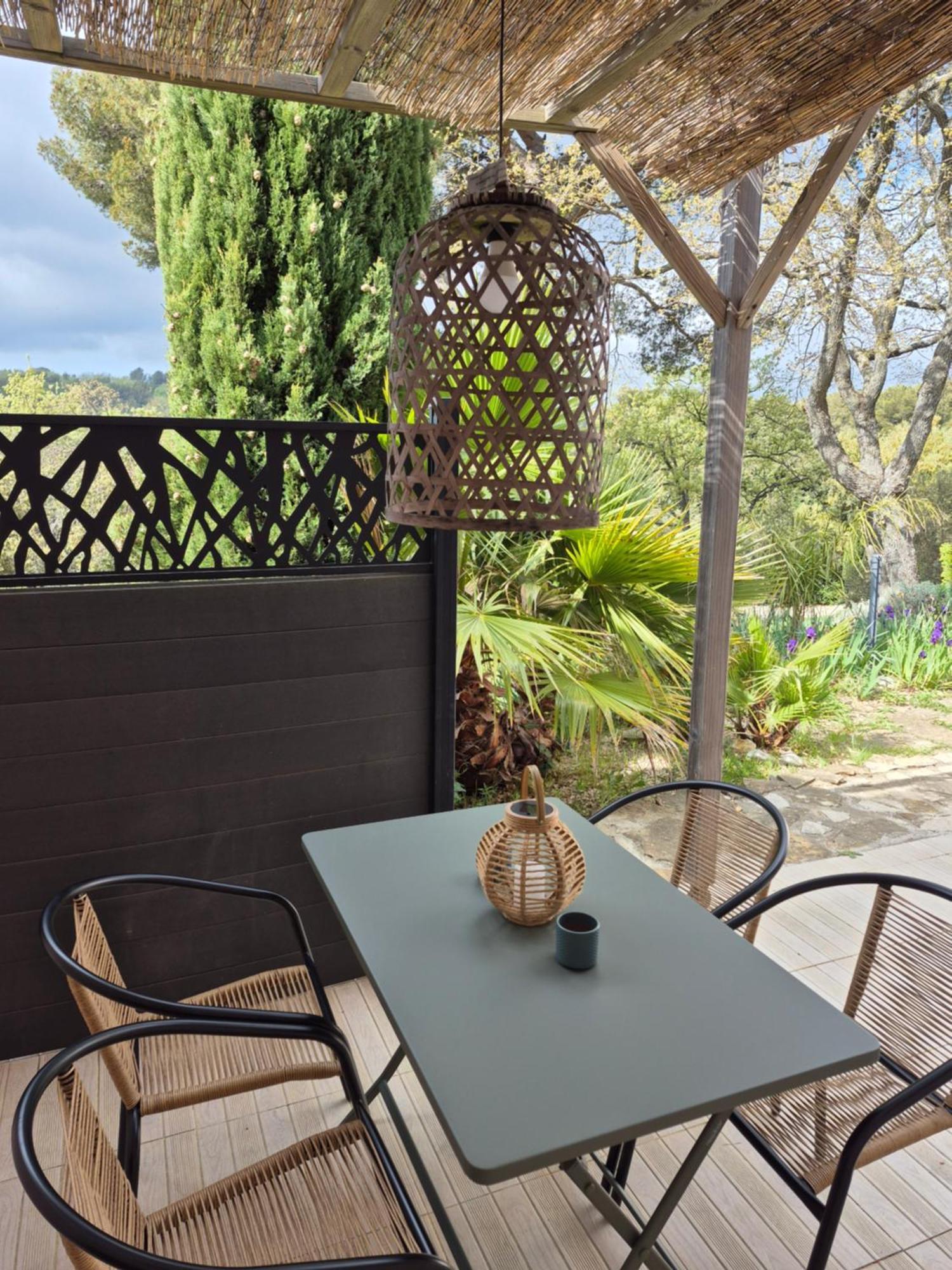 Bastide Cigaline Villa เลอโบสเซต์ ภายนอก รูปภาพ
