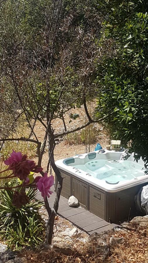 Bastide Cigaline Villa เลอโบสเซต์ ภายนอก รูปภาพ
